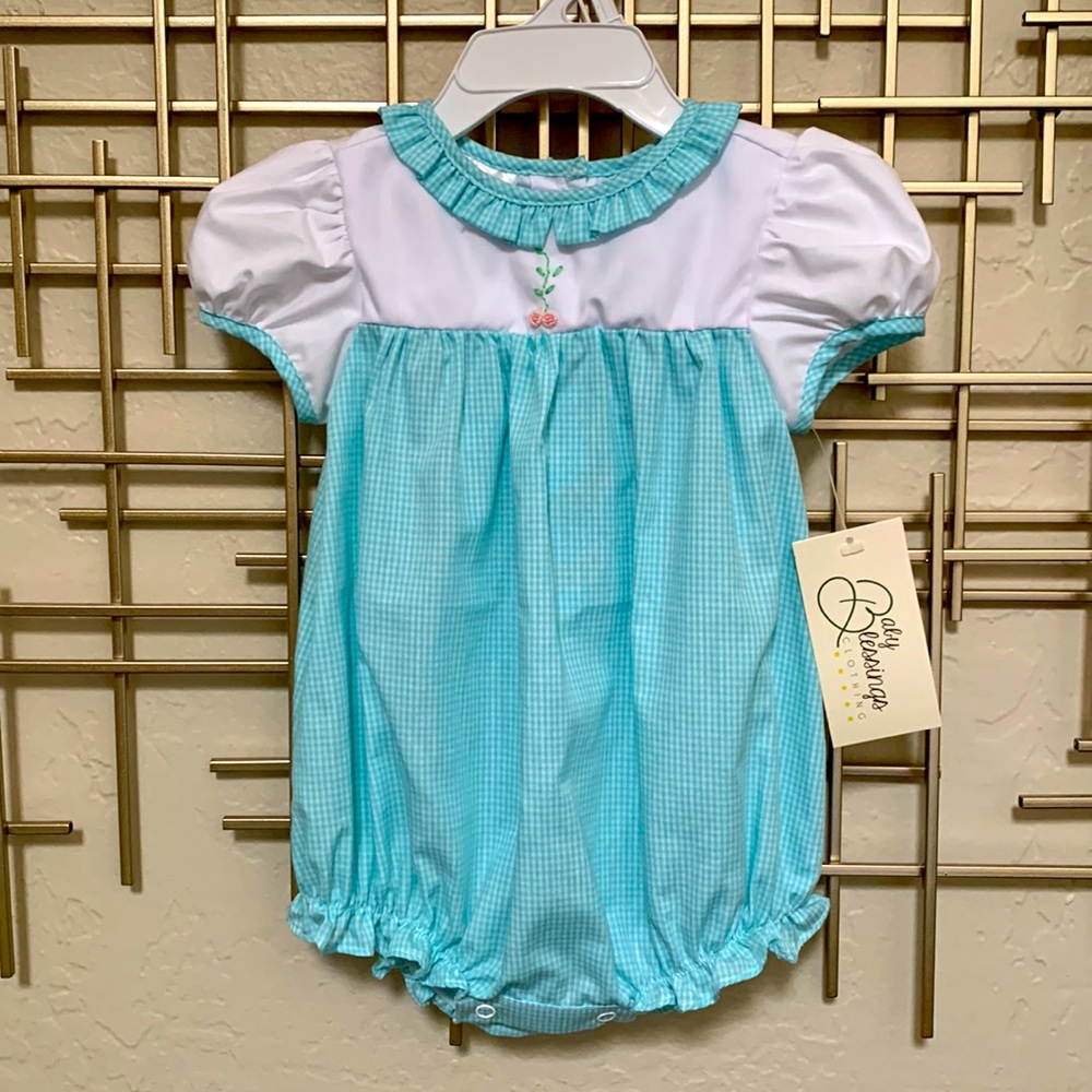 NWT ruffle checkered bubble baby romper (matching sibling clothing)